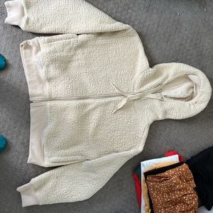 Aerie Sherpa Full Zip Cropped Jacket